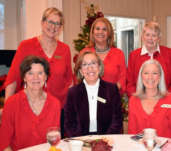 241212 Jennifer Guys table at Holiday Tea 0393-2a