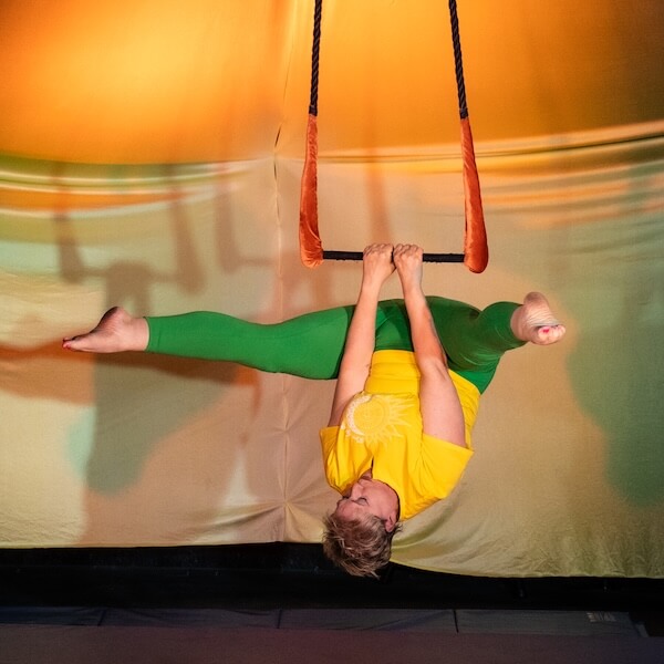 JenniferGuy_DandelionCircus-ShortStories_032925_0343